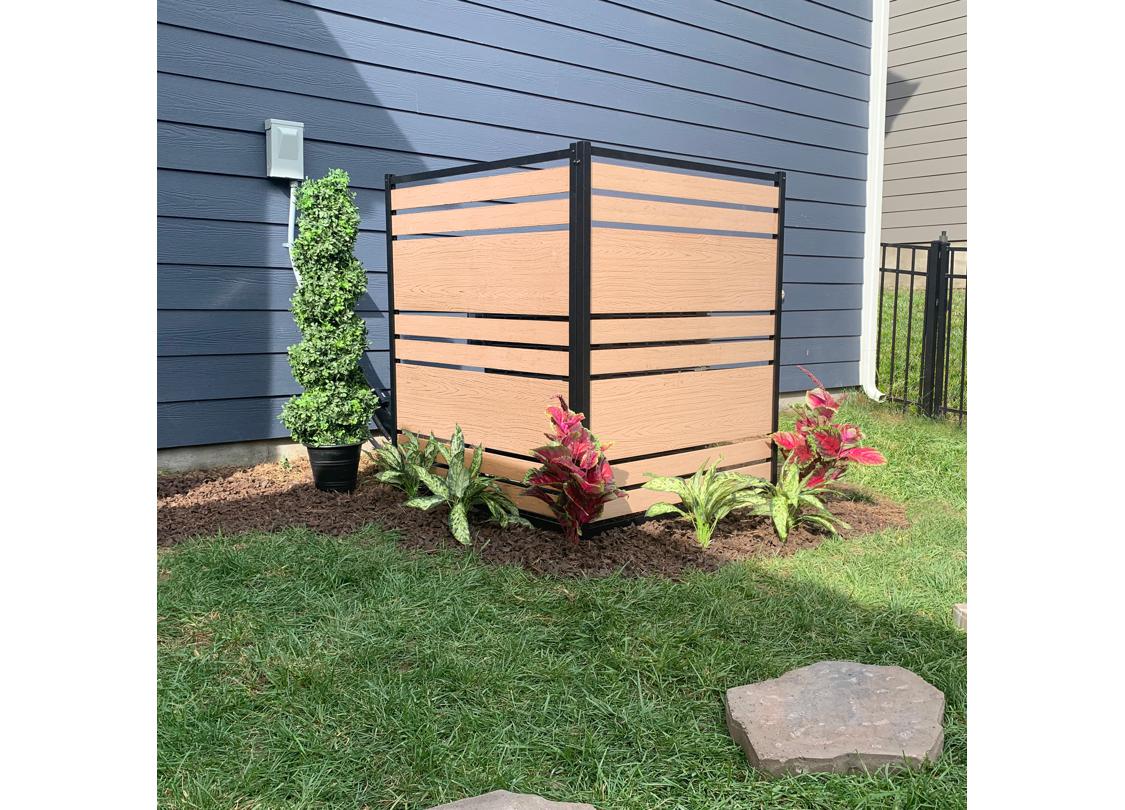 Vienna WoodTek Vinyl Privacy Screen Kit (Cedar) (48in H x 40in W)